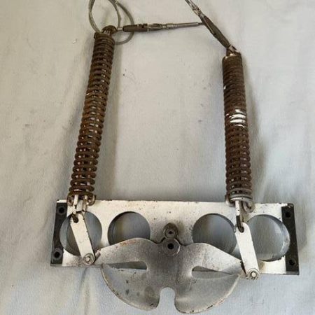 Cessna 310, 320 Steering Yoke Complete Assembly. As Removed - part number 0813150-52 or 0813150-29 (yoke) or 0813150-28 (yoke support) or 0842005 (steering springs) or 0310219-2 (steering link to spring) or AN (155B325 Turnbuckel barrel) or An (161-22RS turnbuckel fork)