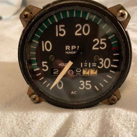 Piper PA24-260B AC powered Tachometer. Used - part number 13621-04