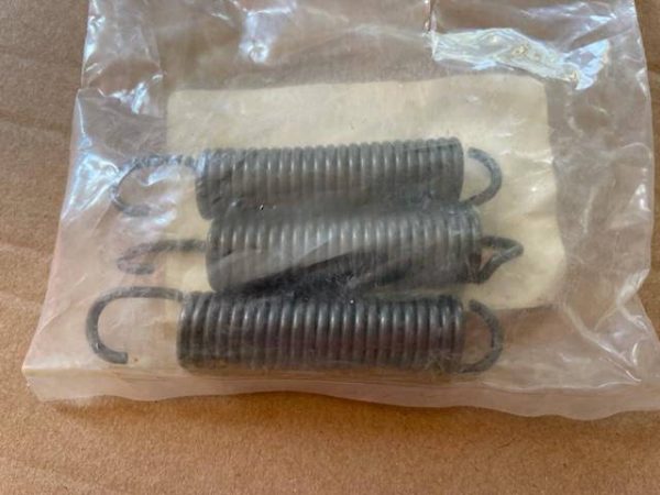Cessna 180 LEFT Rudder Return Springs. New Old Stock - part number 0310196-5 (view 3)