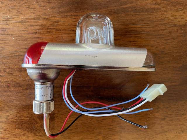 Whelen A600-PR Wing Tip Strobe & Nav Light Assembly. Red. New Old Stock - part number A600-PR-14V