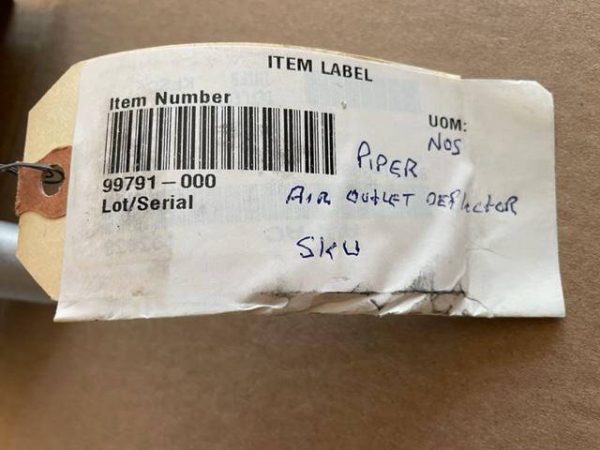 Piper Air Outlet Deflector Assembly. New Old Stock - part number 99791-000 (view 3)