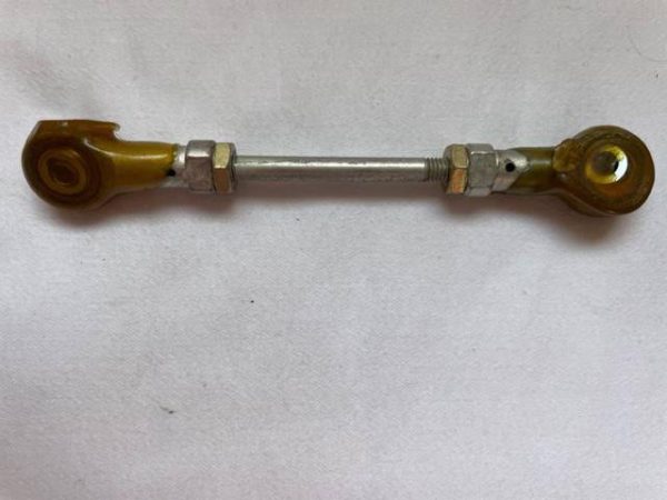 Cessna 300 & 400 Series Main Gear Outboard Door Link. New Old Stock - part number 5041012-3 (view 1)