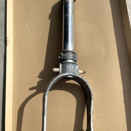 Cessna 182E Shock Strut Assembly, Lower. Nose Gear. Used - part number 0743600-200 Assembly