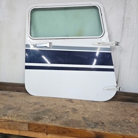 Cessna 172P Thru 172S RIGHT Cabin Door.  Used.