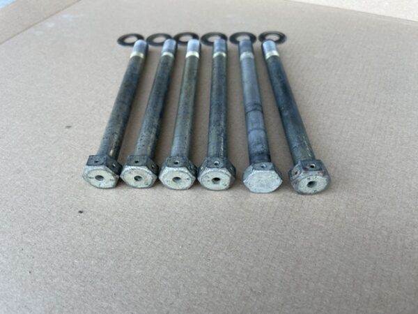 Piper PA28-180 & -181 Propeller Bolts Set. Used - part number 74DM6 (view 2)