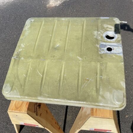 Cessna 172M LEFT Standard Fuel Tank. Used - part number 0526007-203