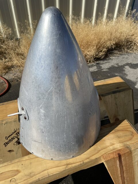 Beechcraft Baron 58 McCauley 2-Blade De-Iced Spinner. Used - part number D3395 (view 8)