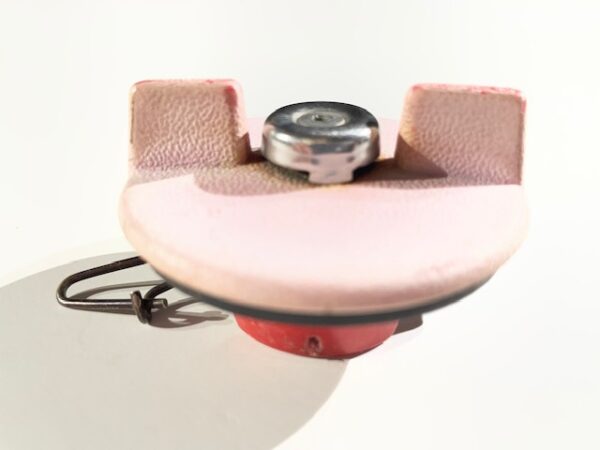 Cessna 172 Raised, Vented Fuel Cap. Used - part number C156003-0101 (view 2)
