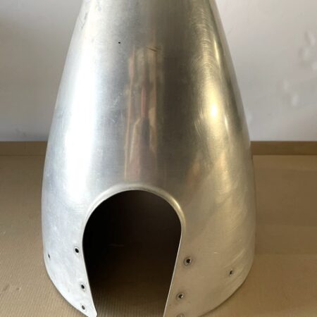 Beechcraft Baron B55 Hartzell 2-Blade Spinner. Used - part number C-2284-6P