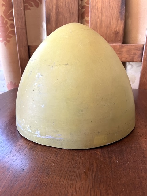 Cessna 120, 140 & 150 Skull Cap Spinner With Mounting Bracket. Used - part number 0450510-1 (or WEU) (view 2)