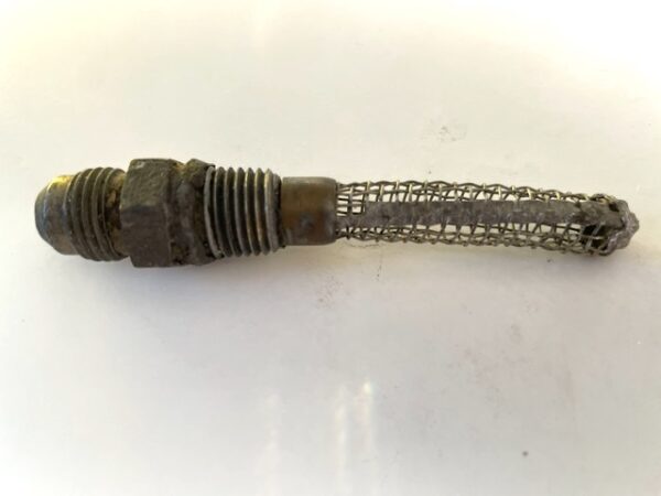 Cessna 172N-P Fuel Tank AFT Strainer "Finger". Used - part number 0422130 (view 3)