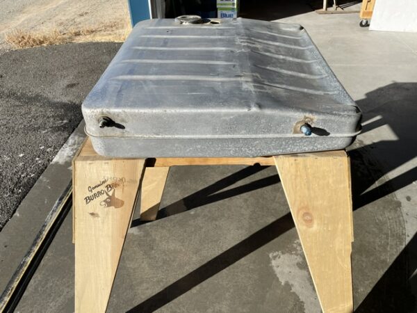 Cessna 172M LEFT Fuel Tank. Used - part number 0526007-203 (view 4)