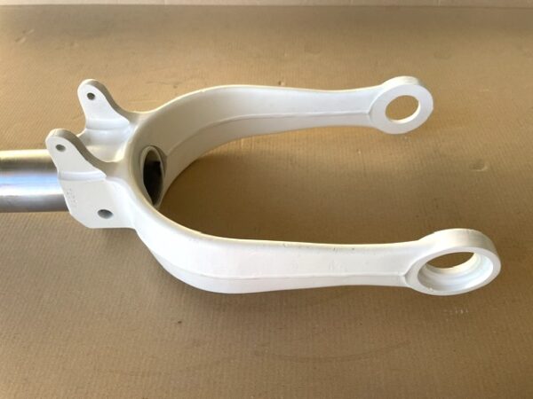 Cessna 172 Nose Fork & Shock Strut Assembly. Re-Conditioned. Used - part number SK175-9 & 0543062-201 (view 4)